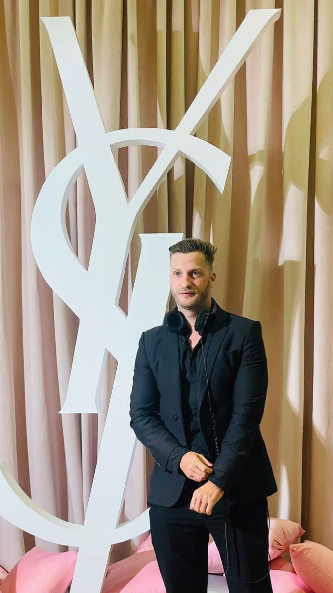 Yves Saint Laurent Beauty activation, Landmark 81