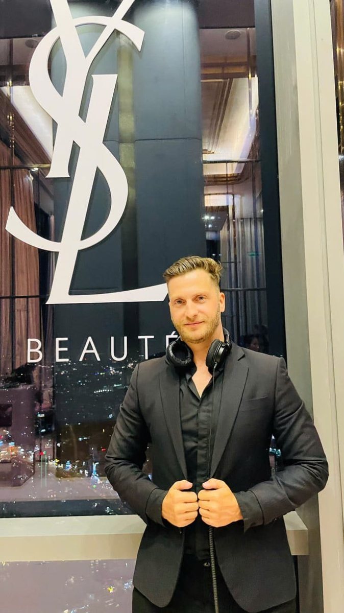 Yves Saint Laurent Beauty, Landmark 81